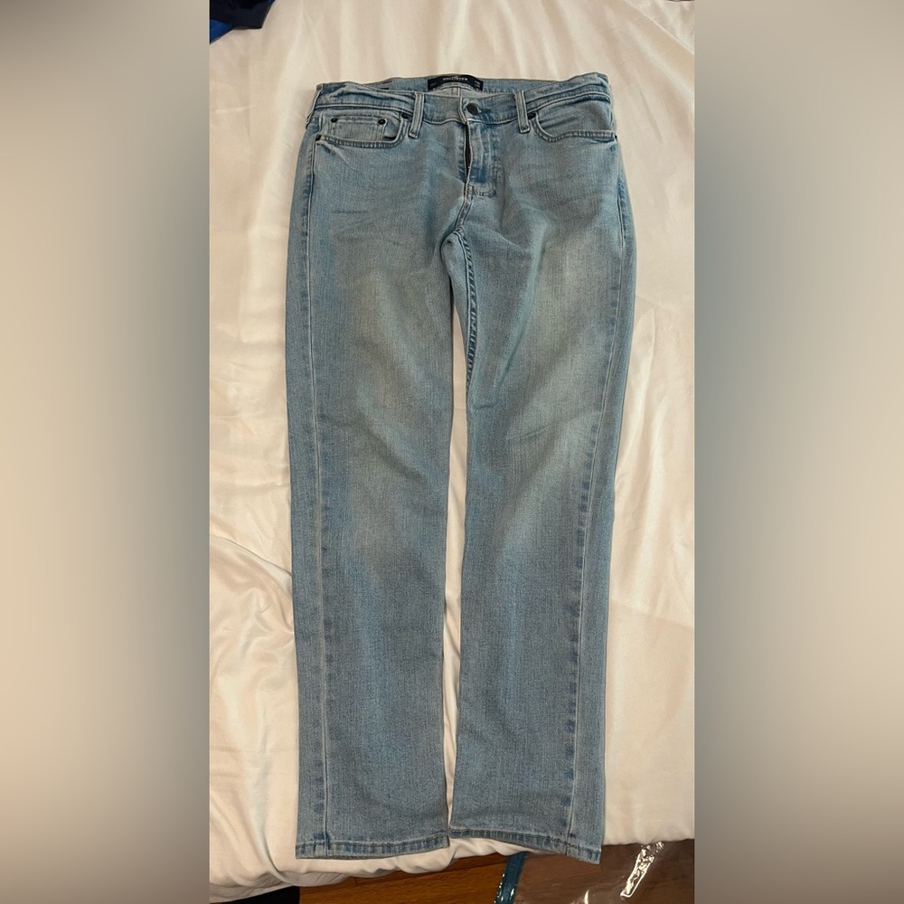 Hollister Men’s Light Wash Jeans